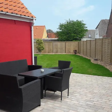 140m2 In *
